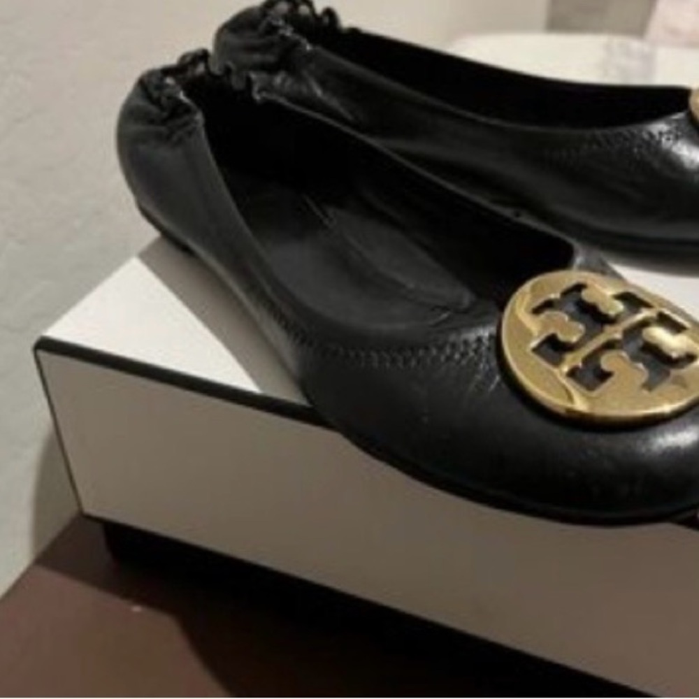 Tory Burch Black Flats with Gold Tory Burch !!